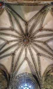 Il soffitto della cappella del Santo Caliz